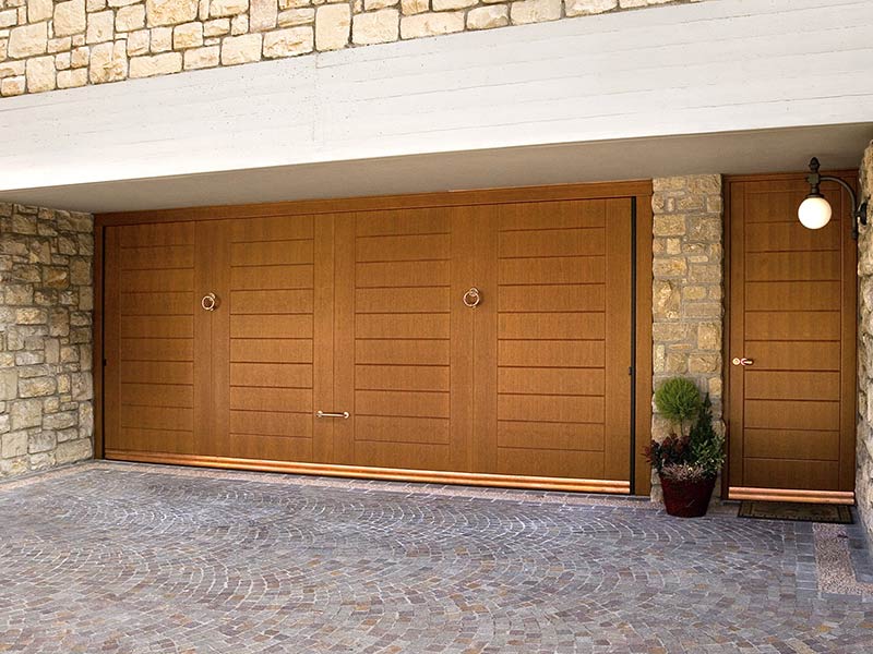 Saracinesche e portoni ingresso per autorimessa